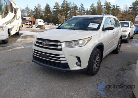 2018 Toyota Highlander Xle from USA, damaged, VIN 5TDJZRFH1JS559308